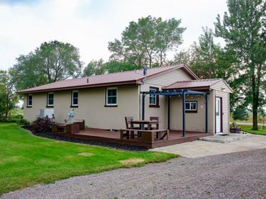 23109 145th Street NE, New London, MN 56273