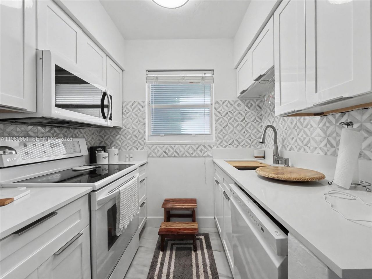 5301 Ocean Ter , Unit 7, Marathon, FL 33050 Photo