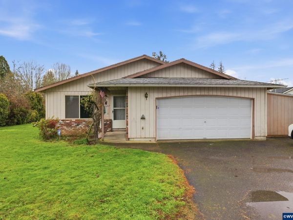 18501 SE Lincoln St, Portland, OR 97233