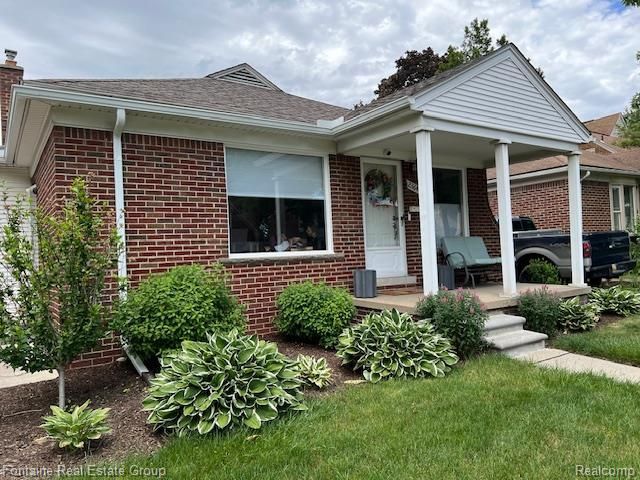 23640 Hollander Street, Dearborn, MI 48128 Main Photo