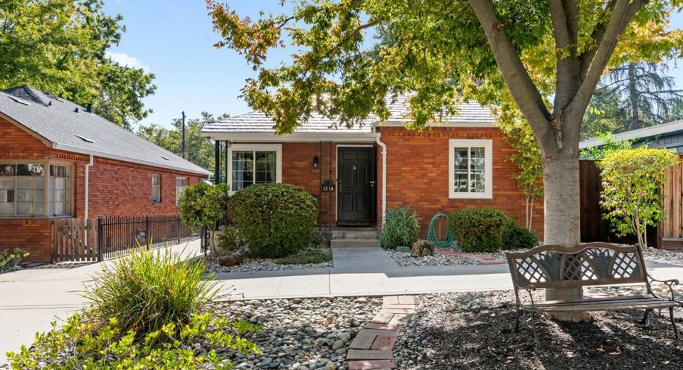 2214 U St, Sacramento, CA 95818 Photo