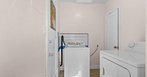 2214 U St, Sacramento, CA 95818 Photo