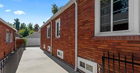 2214 U St, Sacramento, CA 95818 Photo