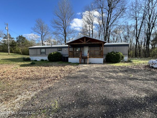2561 Bowmantown Road, Coldwater, MS 38618
