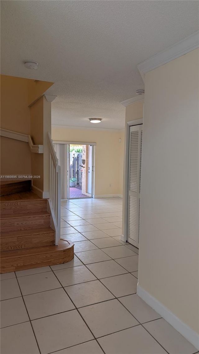 202 W Forest Oak Cir , Unit 202, Davie, FL 33325 Photo