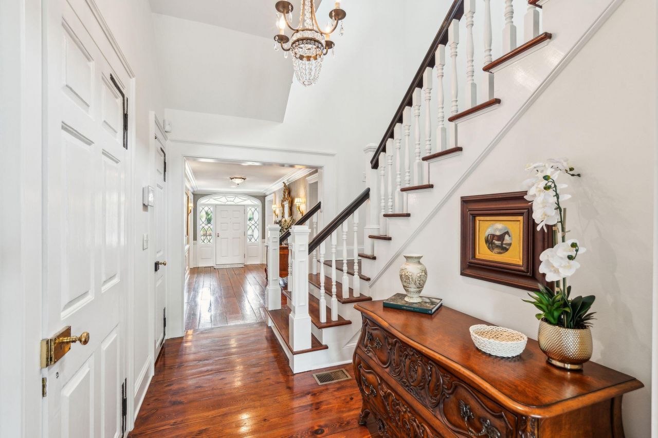 13 Broughton Road Photo 25