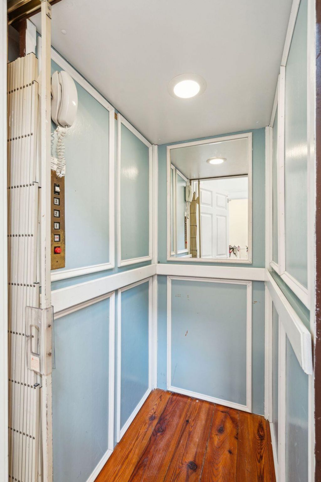 13 Broughton Road Photo 27