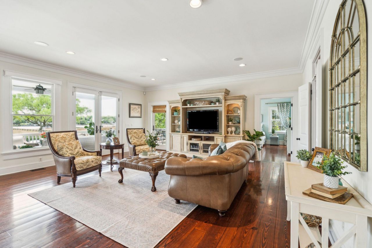 13 Broughton Road Photo 28