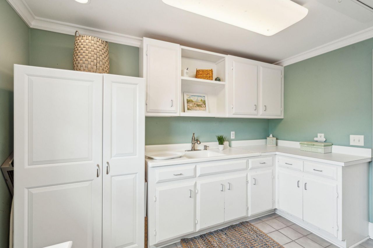 13 Broughton Road Photo 59