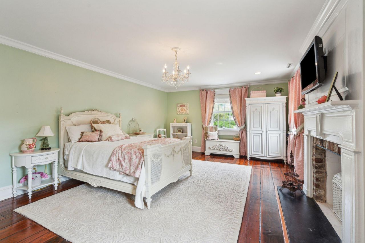 13 Broughton Road Photo 64