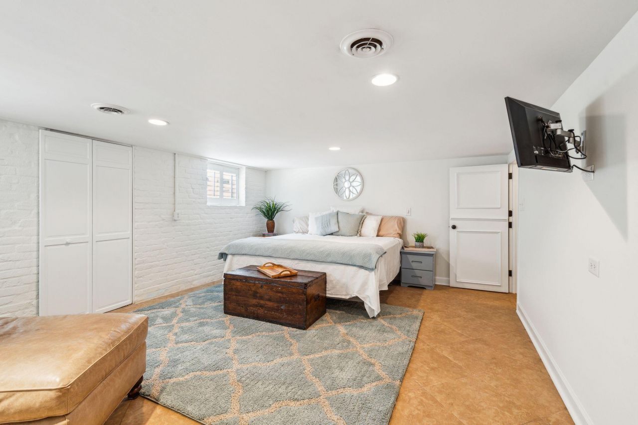 13 Broughton Road Photo 68