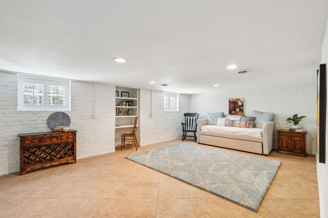 13 Broughton Road Photo 73