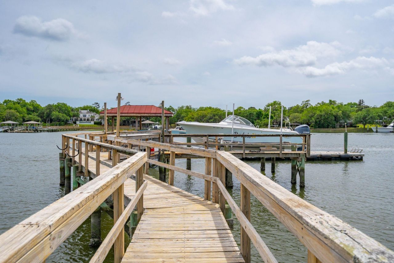 13 Broughton Road Photo 91