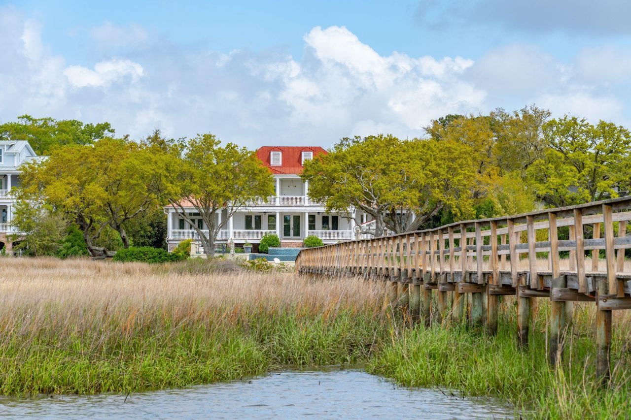 13 Broughton Road Photo 99