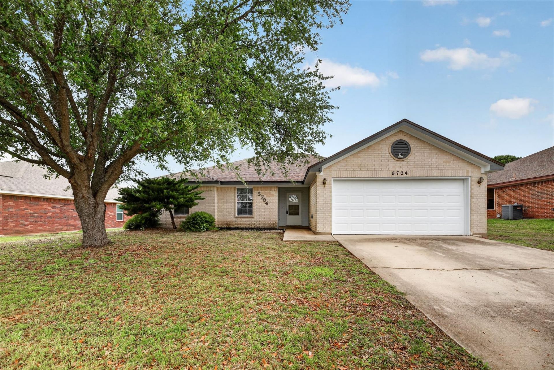 5704 Golden Dr, Killeen, TX 76542 Main Photo