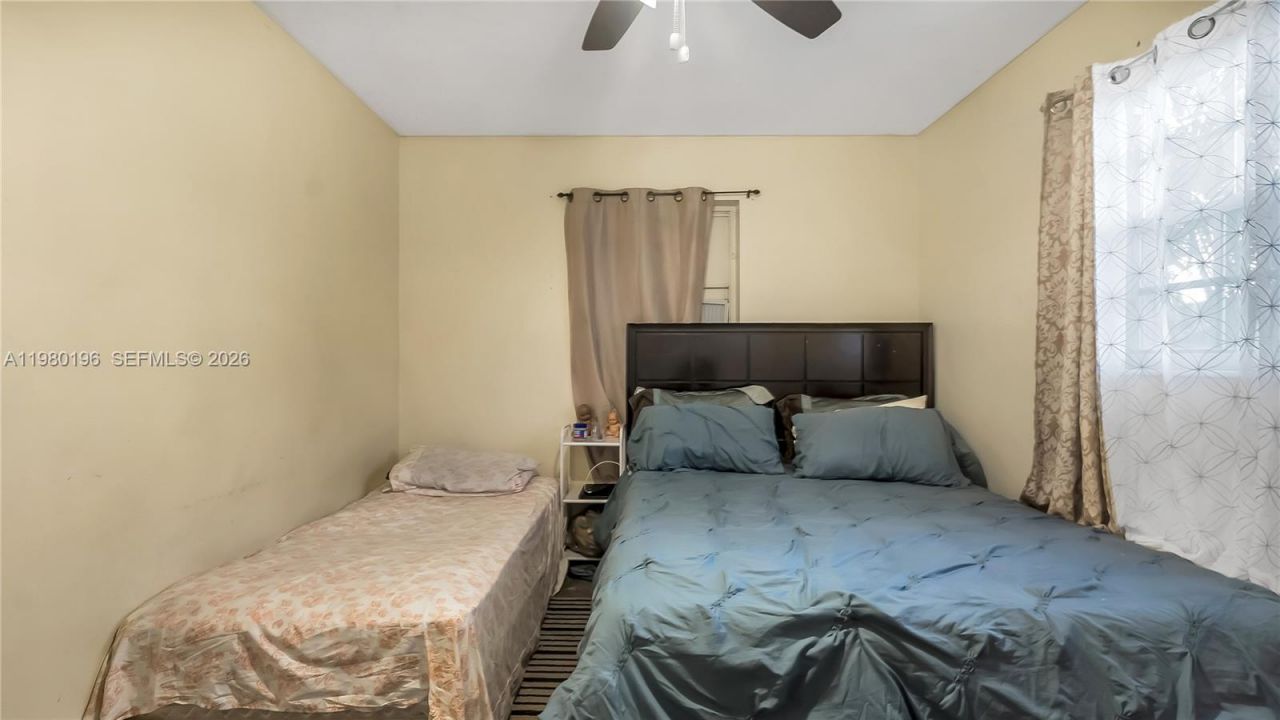 3570 NW 34th Way , Lauderdale Lakes, FL 33309 Photo