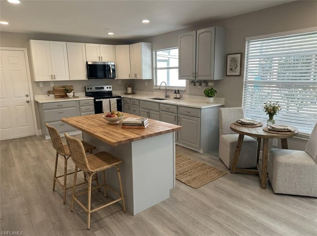 25168 Pinson Dr , Bonita Springs, FL 34135 Photo