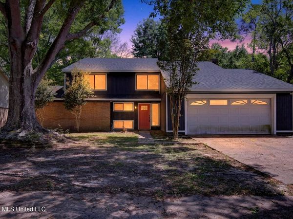 105 Penny Court, Ocean Springs, MS 39564
