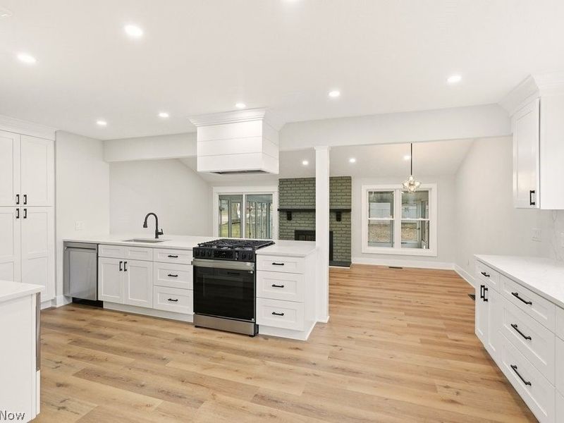 36988 Clearway Drive, Eastlake, OH 44095 Photo 2