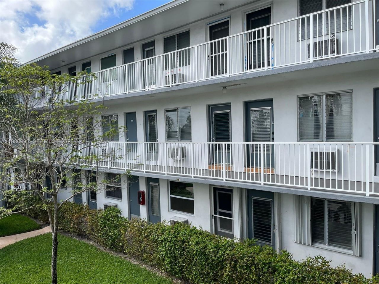 15610 NE 6th Ave, Unit 19C, Miami, FL 33162 Photo