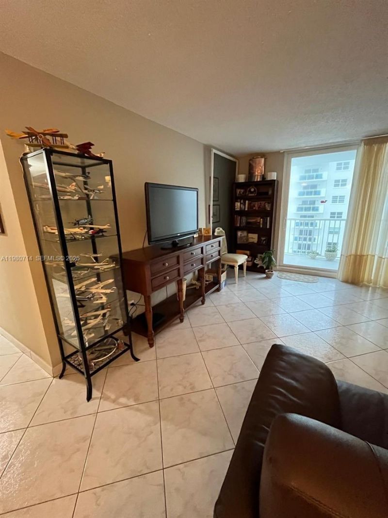 1601 S Ocean Dr , Unit 605, Hollywood, FL 33019 Photo