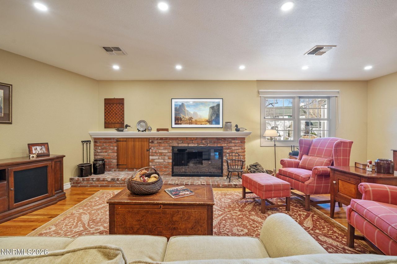 1030 La Rue Avenue, Reno, NV 89509 Photo