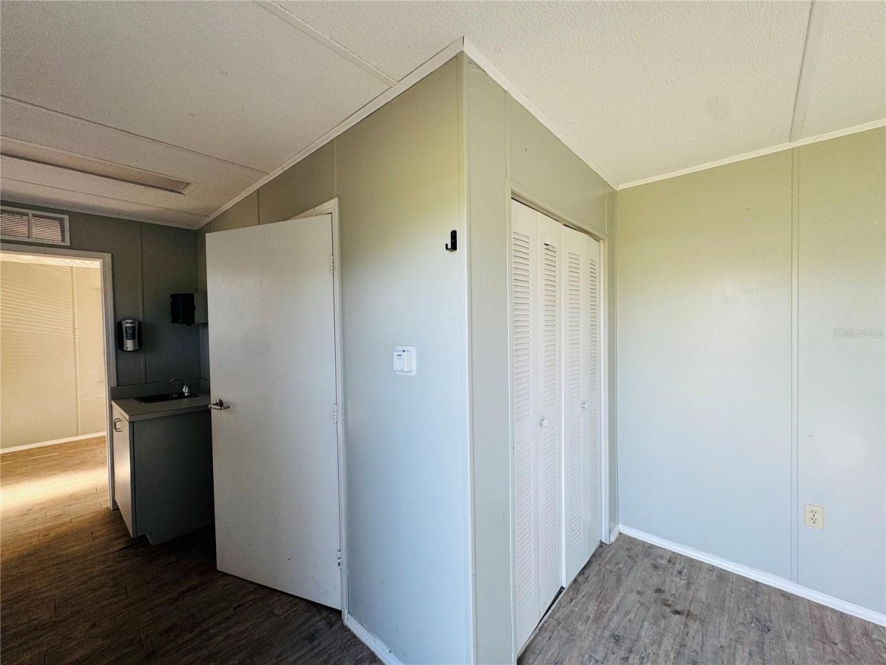 8390 S Us Hwy 17-92 Highway, Fern Park, FL 32730 Photo