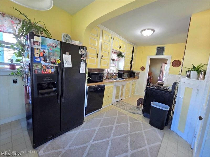 4414 Henritze Avenue, Cleveland, OH 44114 Photo 23