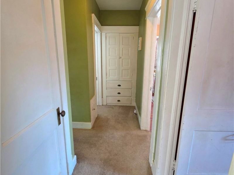 4414 Henritze Avenue, Cleveland, OH 44114 Photo 29