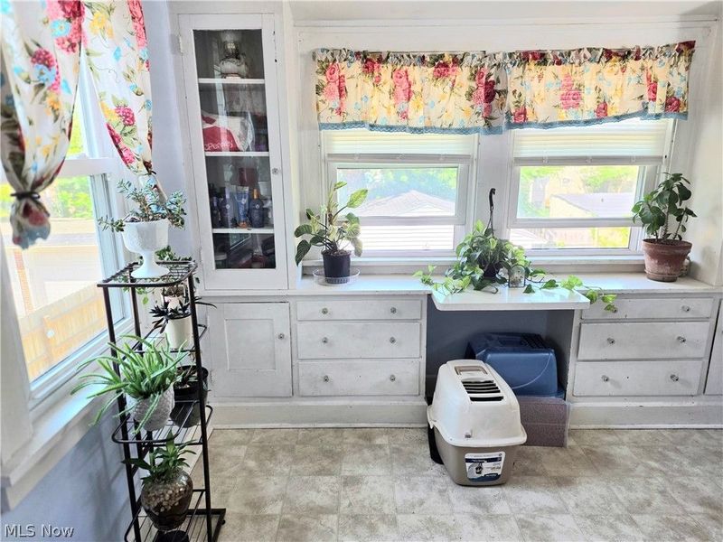 4414 Henritze Avenue, Cleveland, OH 44114 Photo 34