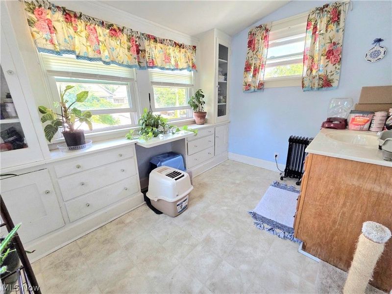 4414 Henritze Avenue, Cleveland, OH 44114 Photo 34