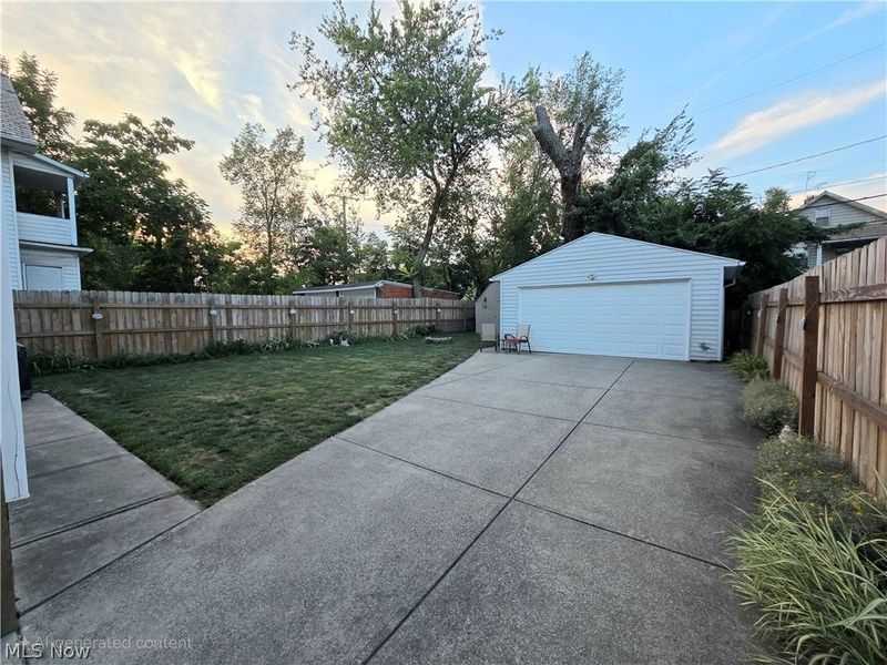 4414 Henritze Avenue, Cleveland, OH 44114 Photo 9