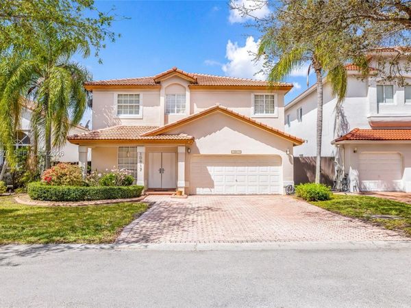 10917 NW 59th St , Doral, FL 33178