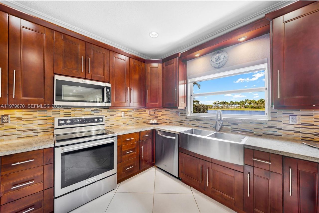 10917 NW 59th St , Doral, FL 33178 Photo