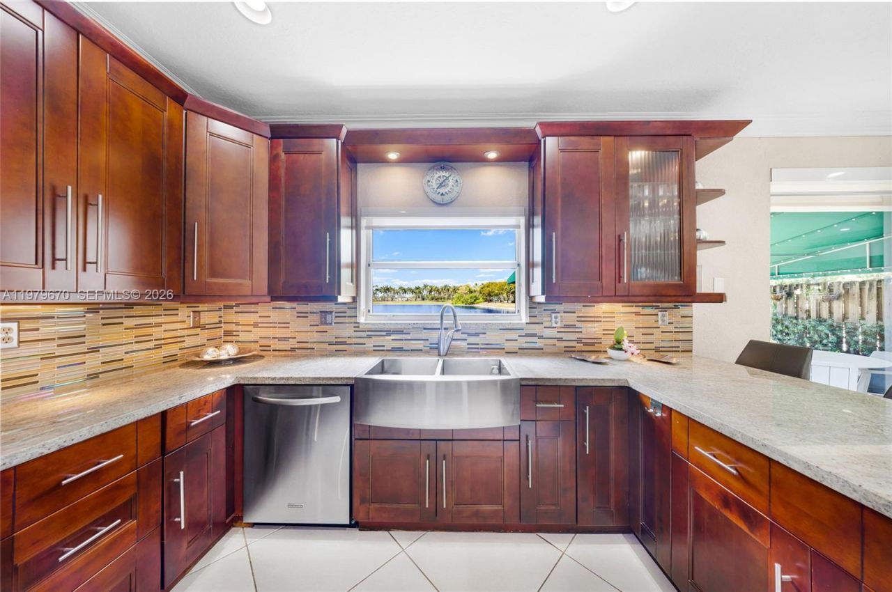 10917 NW 59th St , Doral, FL 33178 Photo