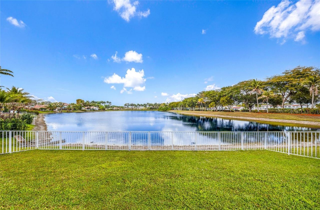 10917 NW 59th St , Doral, FL 33178 Photo