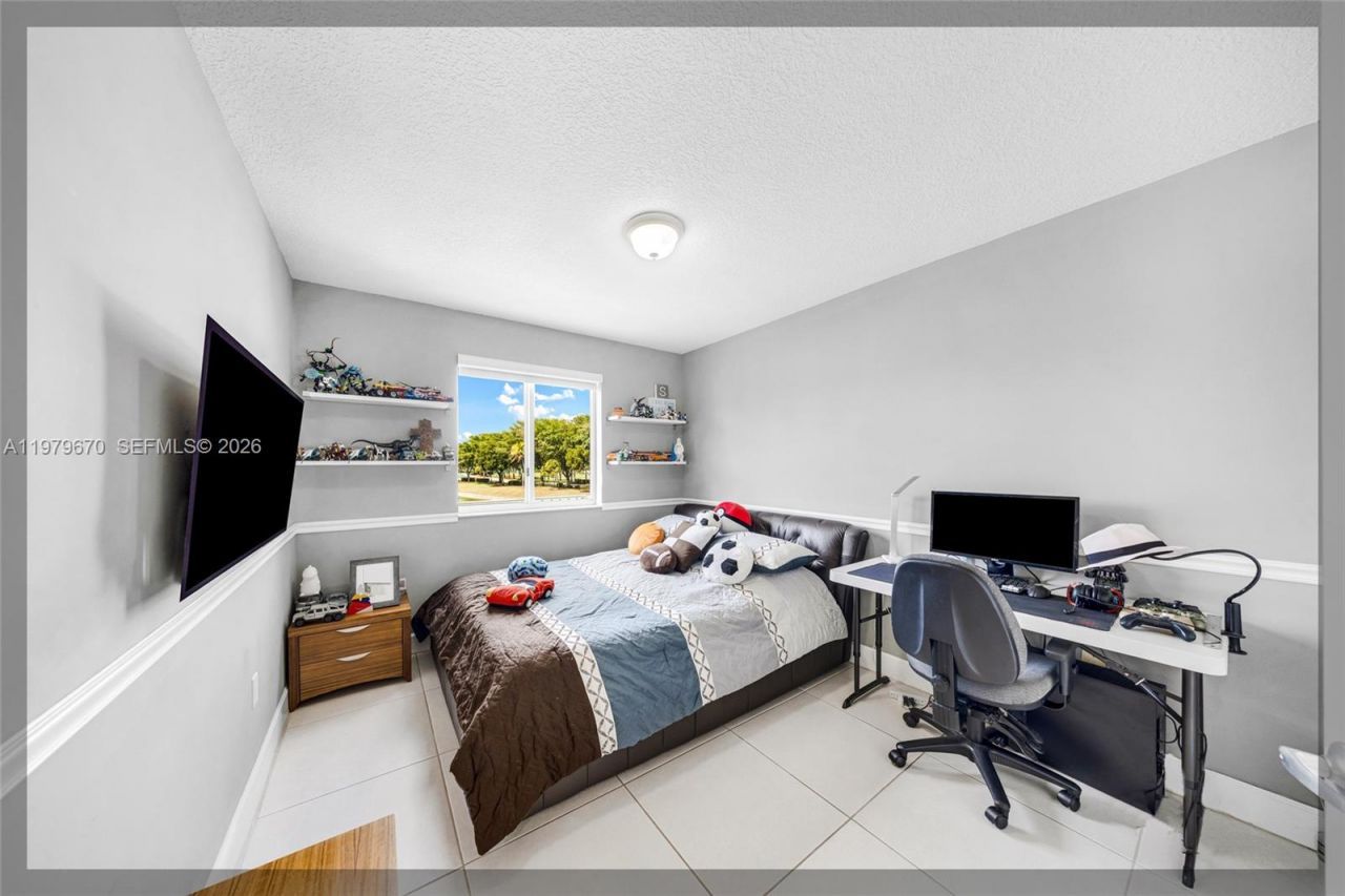 10917 NW 59th St , Doral, FL 33178 Photo