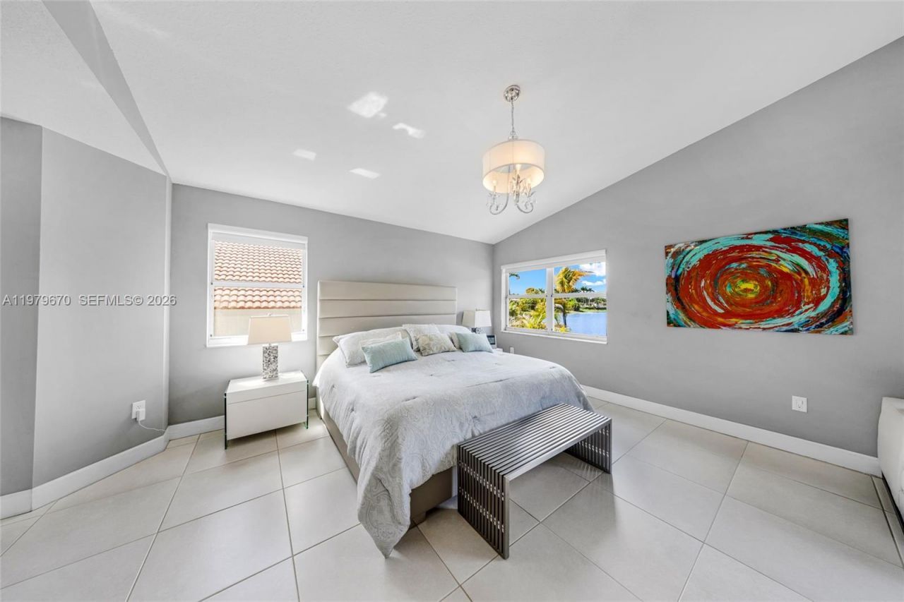 10917 NW 59th St , Doral, FL 33178 Photo