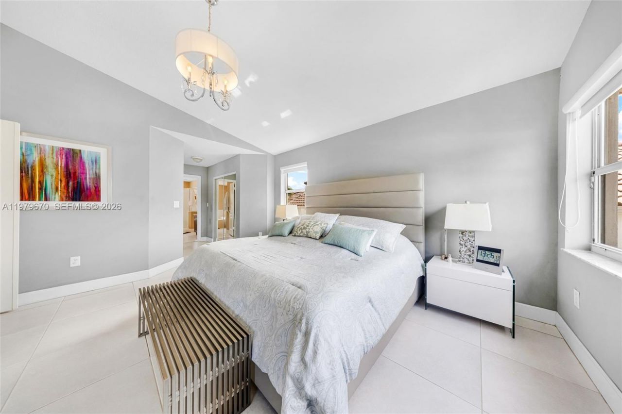 10917 NW 59th St , Doral, FL 33178 Photo