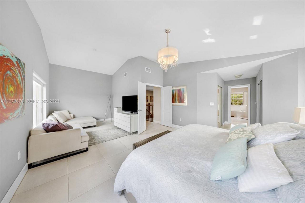 10917 NW 59th St , Doral, FL 33178 Photo