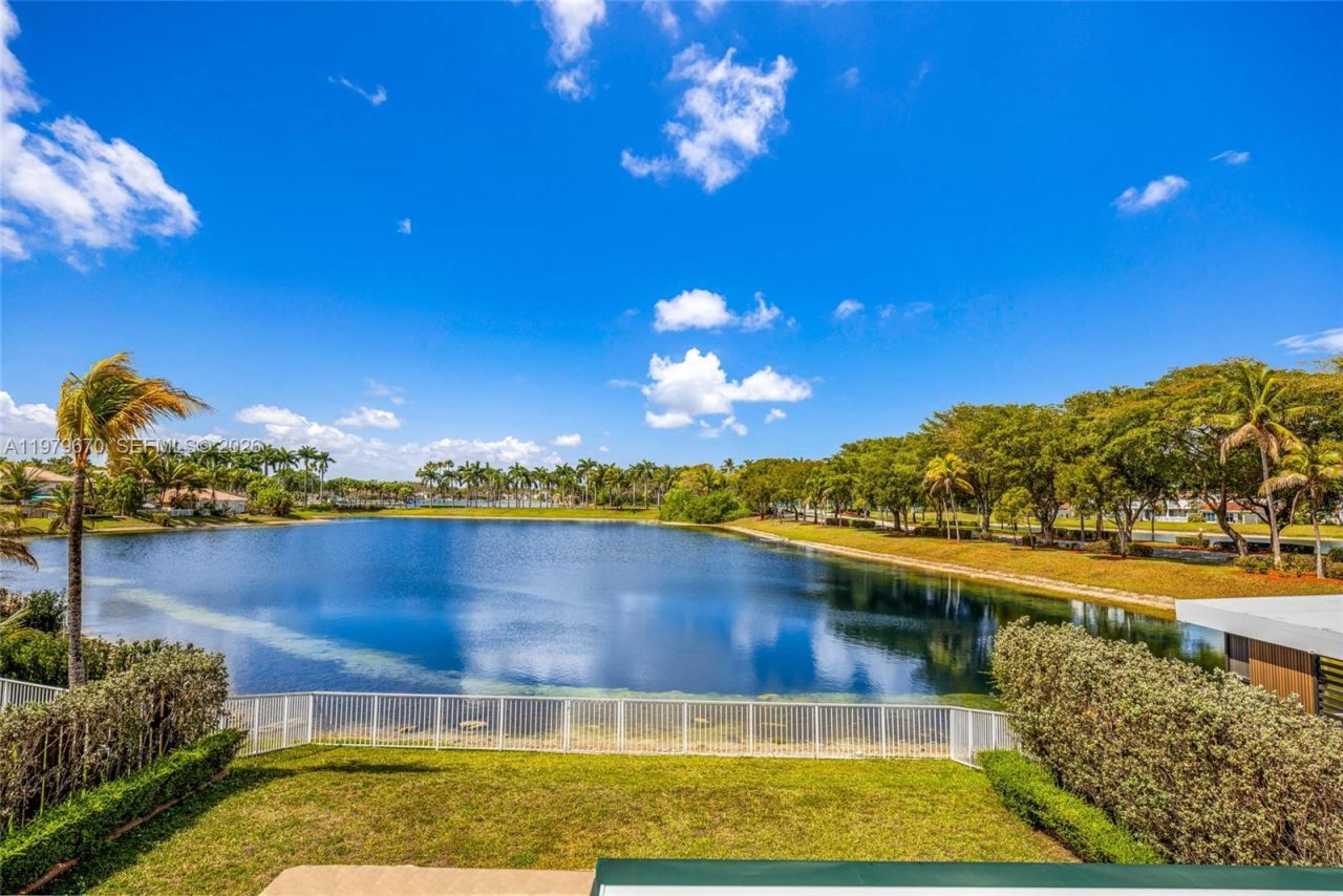 10917 NW 59th St , Doral, FL 33178 Photo