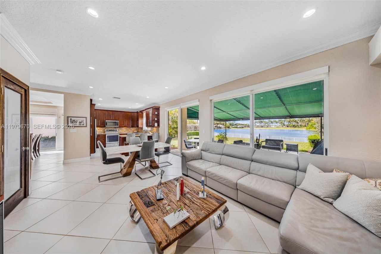 10917 NW 59th St , Doral, FL 33178 Photo