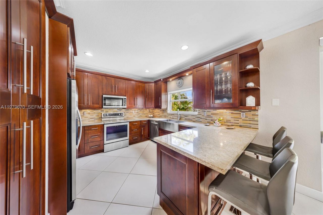 10917 NW 59th St , Doral, FL 33178 Photo