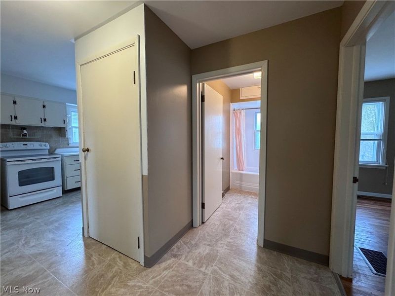 12688 Woodside Drive, Chesterland, OH 44026 Photo 9