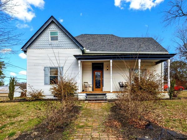 500 5th Ave E, Springfield, TN 37172