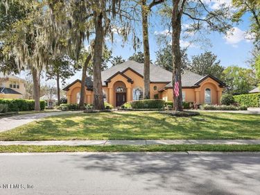 744 SHIPWATCH Drive E, Jacksonville, FL 32225