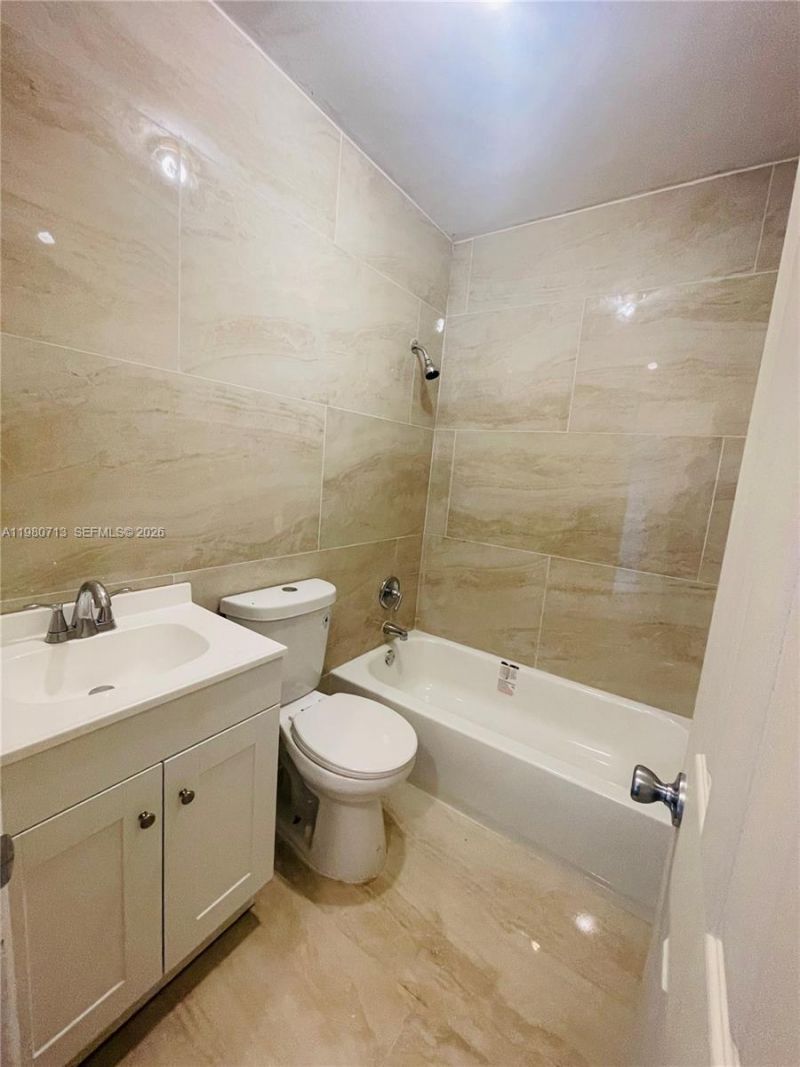 18425 NW 42nd Pl, Miami Gardens, FL 33055 Photo