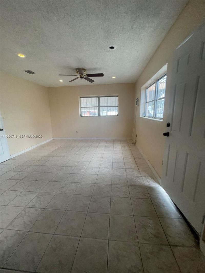 18425 NW 42nd Pl, Miami Gardens, FL 33055 Photo