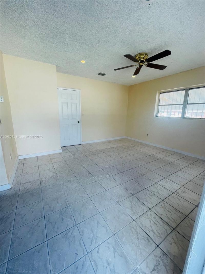 18425 NW 42nd Pl, Miami Gardens, FL 33055 Photo