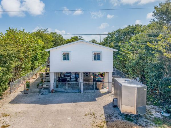 30350 Oleander Boulevard, Big Pine, FL 33043